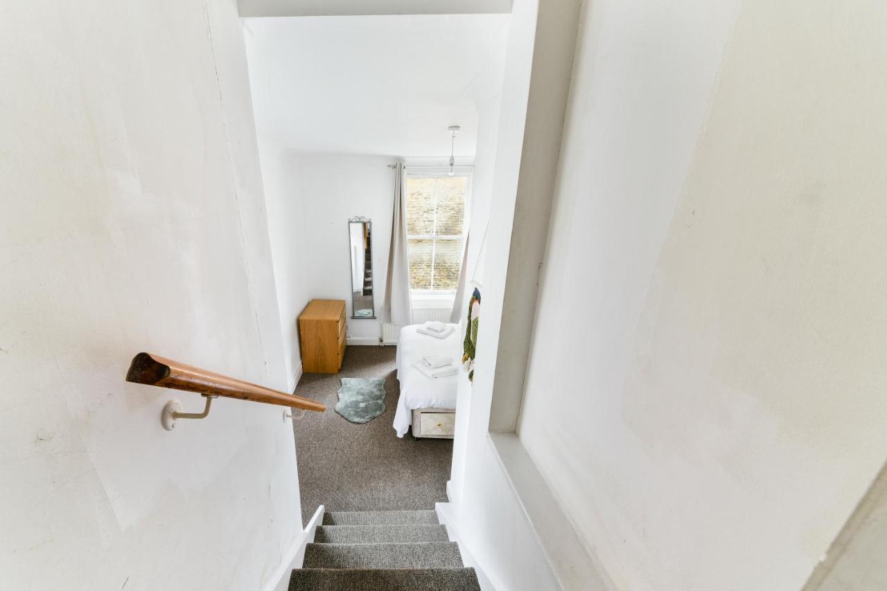 לונדון Maidavale 2 Bed Apartment - Sleeps 6 מראה חיצוני תמונה